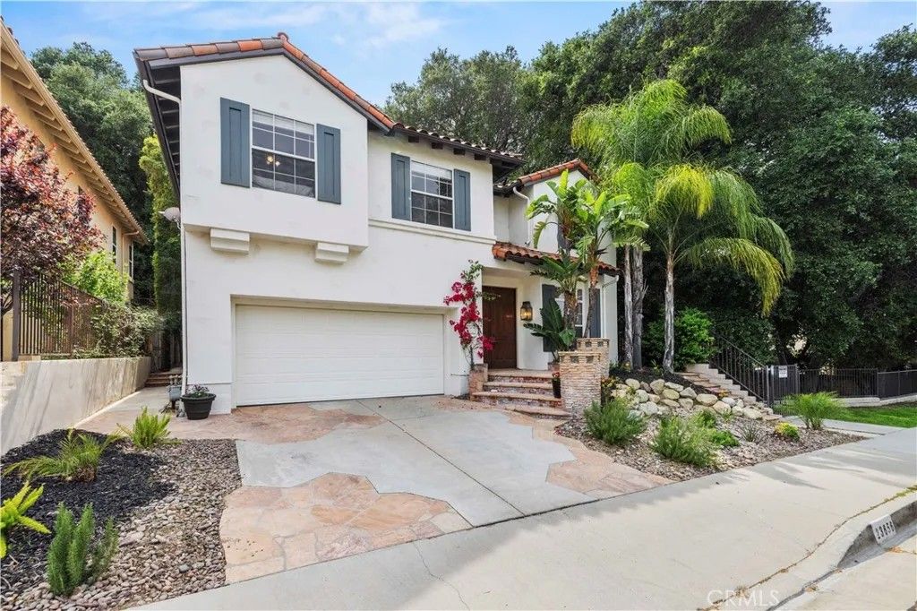 Photo of 23656 White Oak Court, Newhall, CA 91321 (MLS # SR26061496)