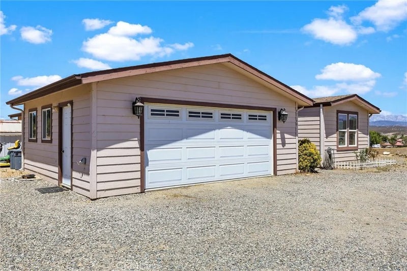 42199 Rambling Lane