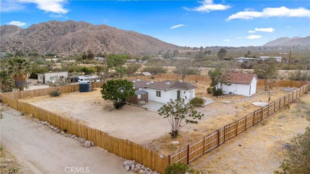 Photo of 9888 Terrace Drive, Morongo Valley, CA 92256 (MLS # CV26090996)