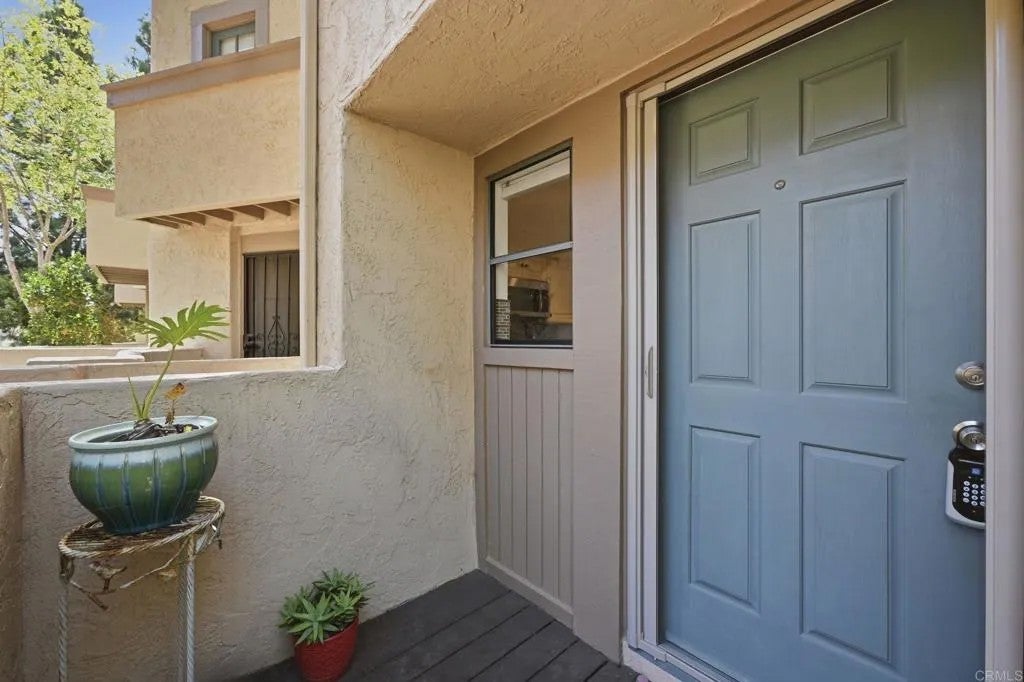 Photo of 8437 Via Mallorca, La Jolla, CA 92037 (MLS # NDP2608586)