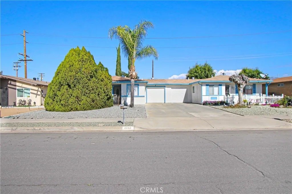 Photo of 2242 San Padre Avenue, Hemet, CA 92545 (MLS # PW26035197)