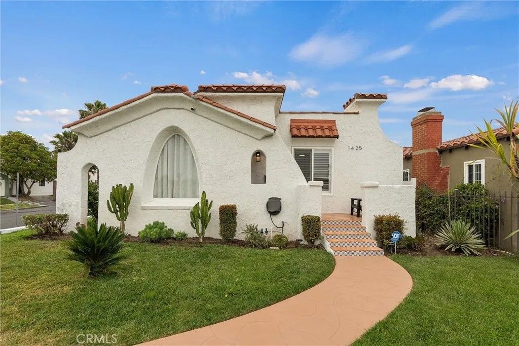 Photo of 1425 W 79th ST, Los Angeles, CA 90047 (MLS # PW26101767)