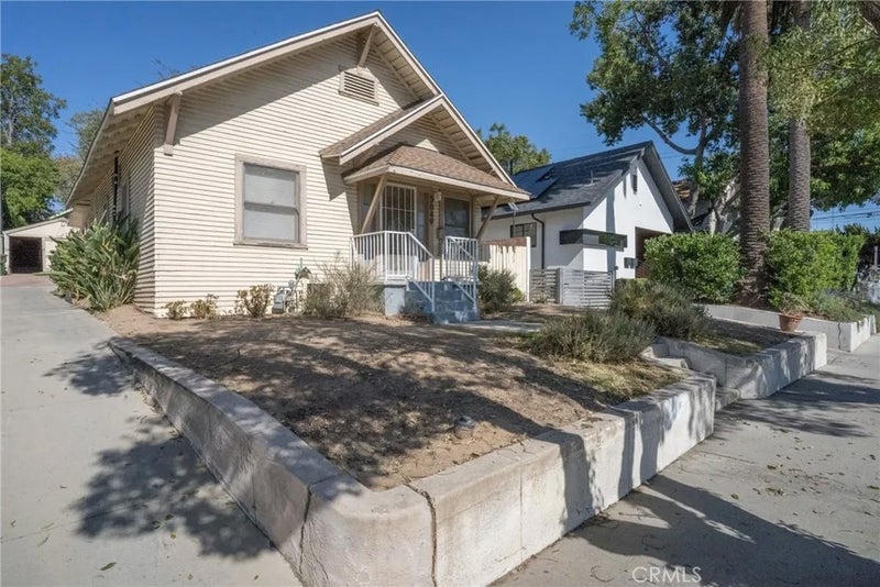 5049 Meridian