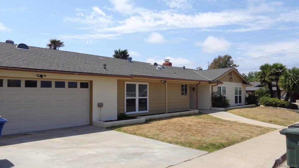 Photo of 246 Eucalyptus Ct, Chula Vista, CA 91910 (MLS # 260019643)