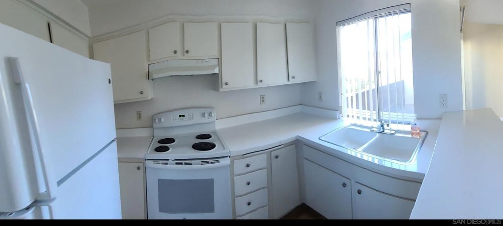 Photo of 1395 Caminito Gabaldon #C, San Diego, CA 92108 (MLS # 260008530)