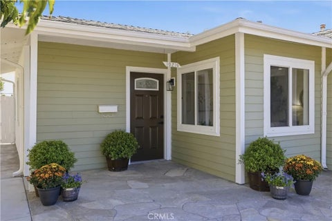 Photo of 10216 Owensmouth AVE, Chatsworth, CA 91311 (MLS # SR26221859)