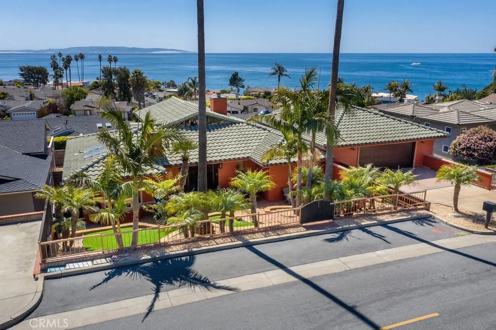 339 El Portal Drive