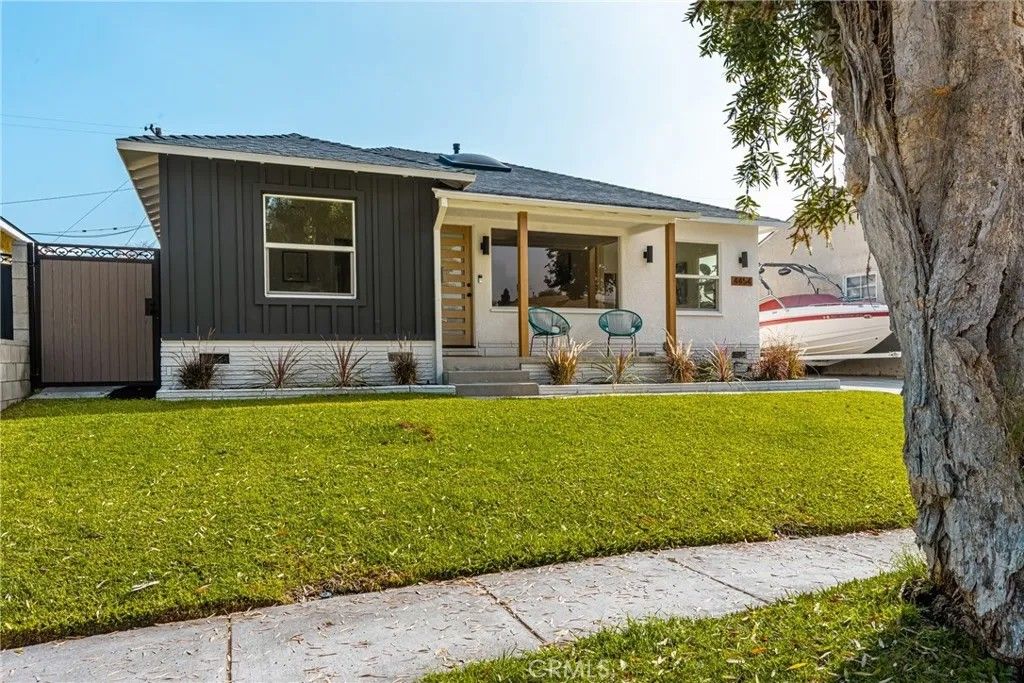 Photo of 4454 Canehill Ave, Lakewood, CA 90713 (MLS # PW26011972)