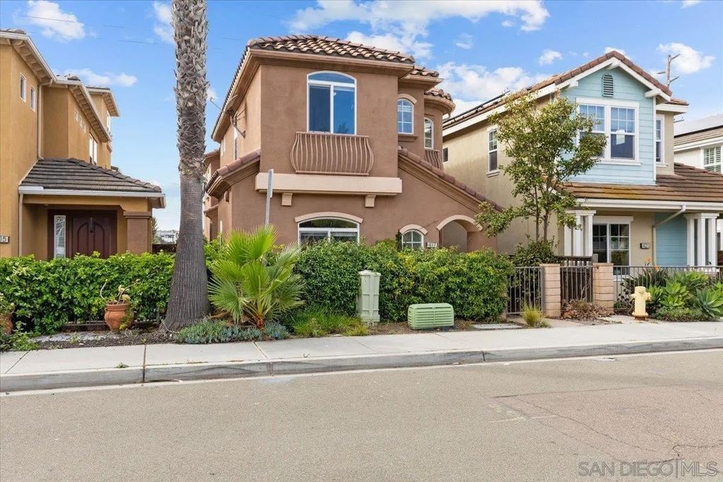 Photo of 417 N Cedros Ave, Solana Beach, CA 92075 (MLS # 250044124)