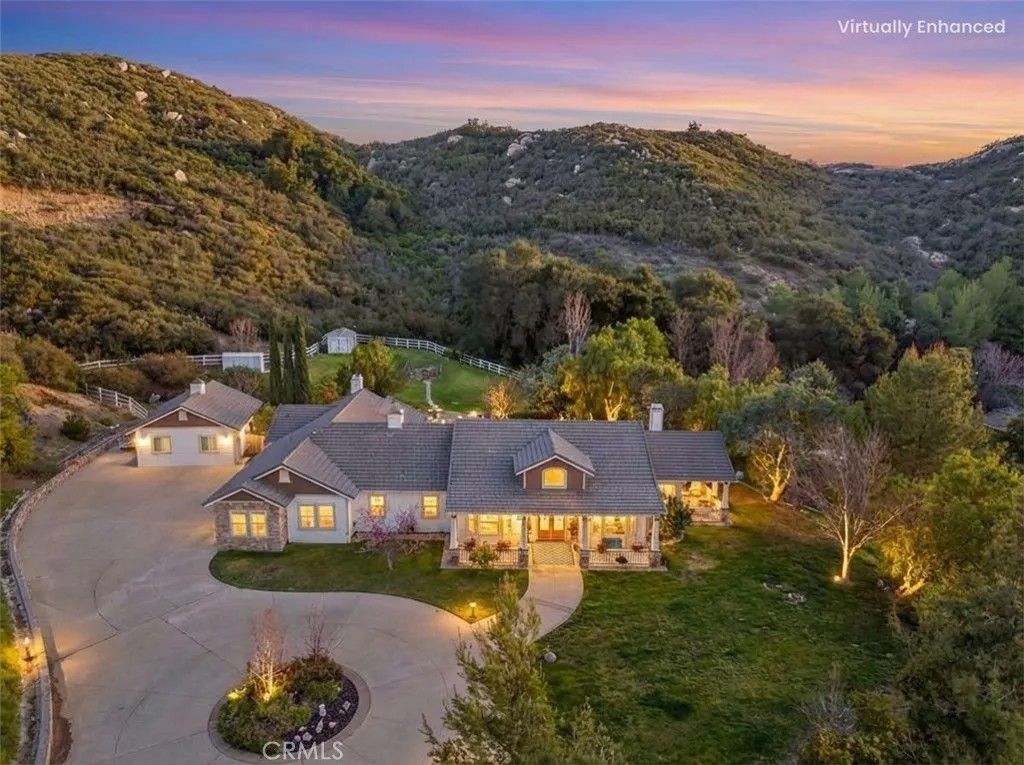 Photo of 41275 Hacienda Drive, Murrieta, CA 92562 (MLS # SW26038505)