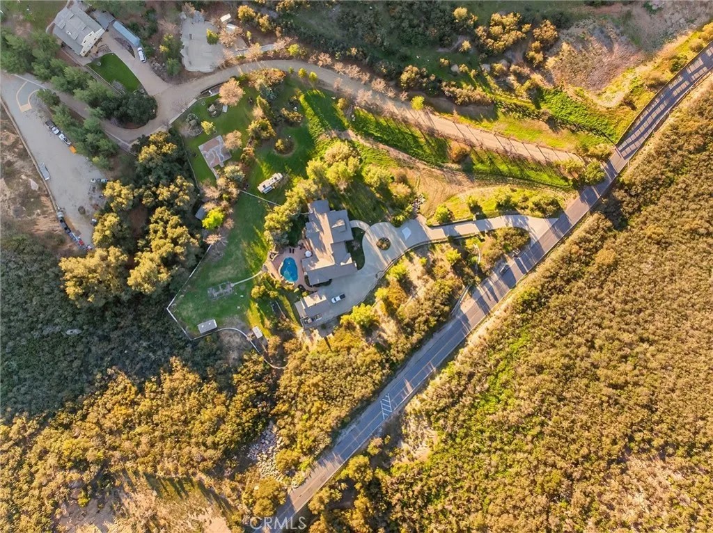41275 Hacienda Drive