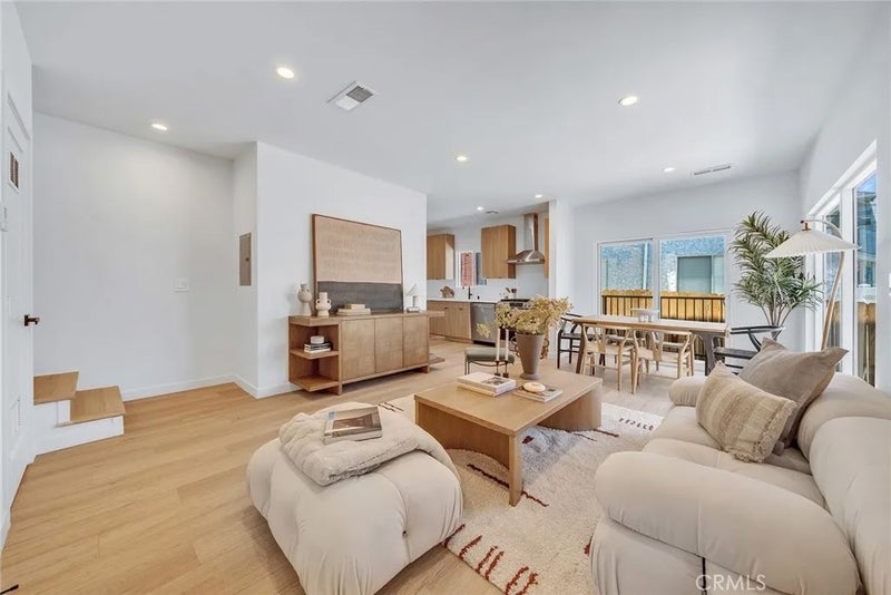 1606 N Kingsley