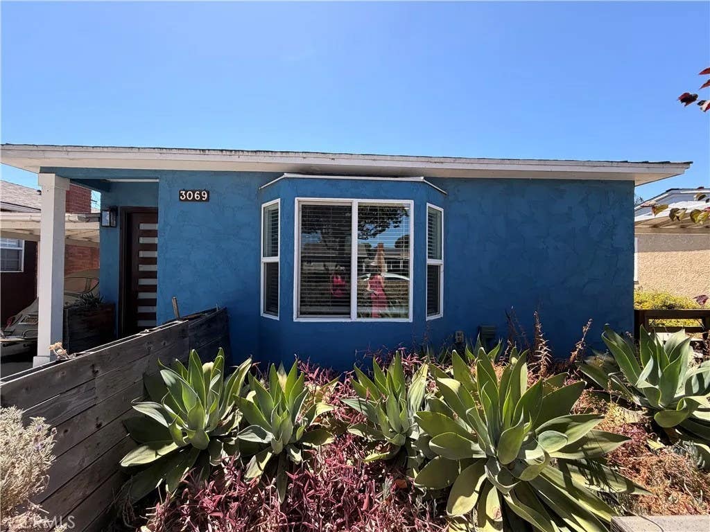 Photo of 3069 Magnolia AVE, Long Beach, CA 90806 (MLS # PW26165113)