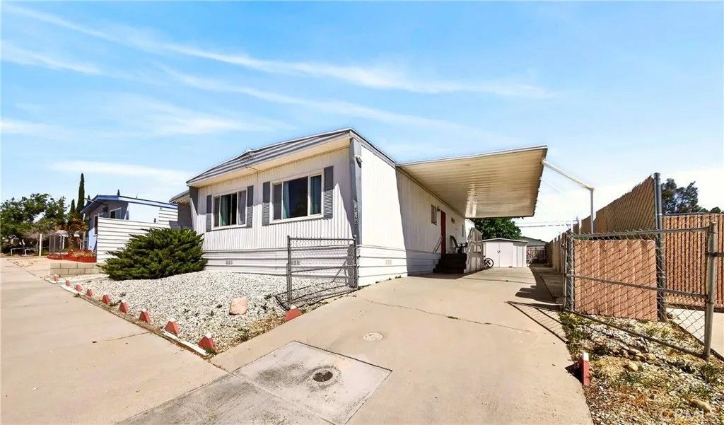 Photo of 15668 Calico Dr, Victorville, CA 92395 (MLS # PW26084313)