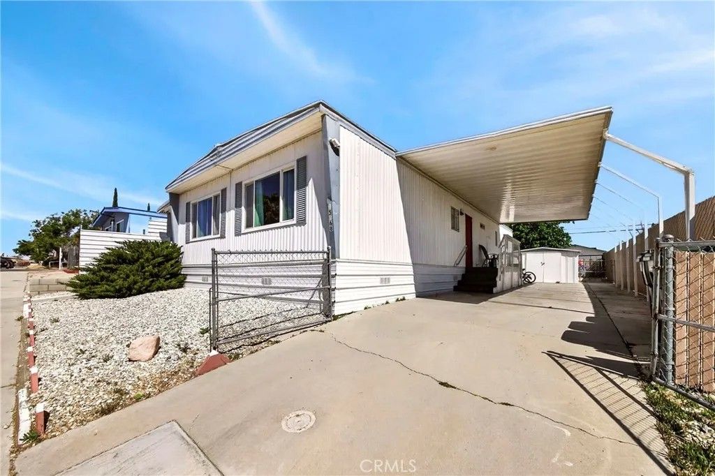 Photo of 15668 Calico Dr, Victorville, CA 92395 (MLS # PW26084313)