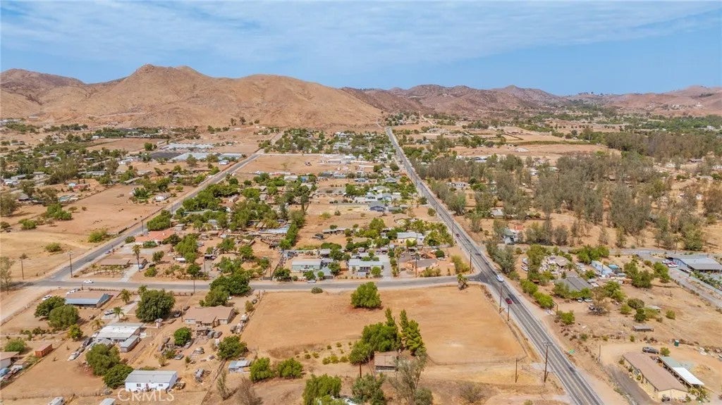 Photo of 21639 Ellis AVE, Perris, CA 92572 (MLS # IV26177865)