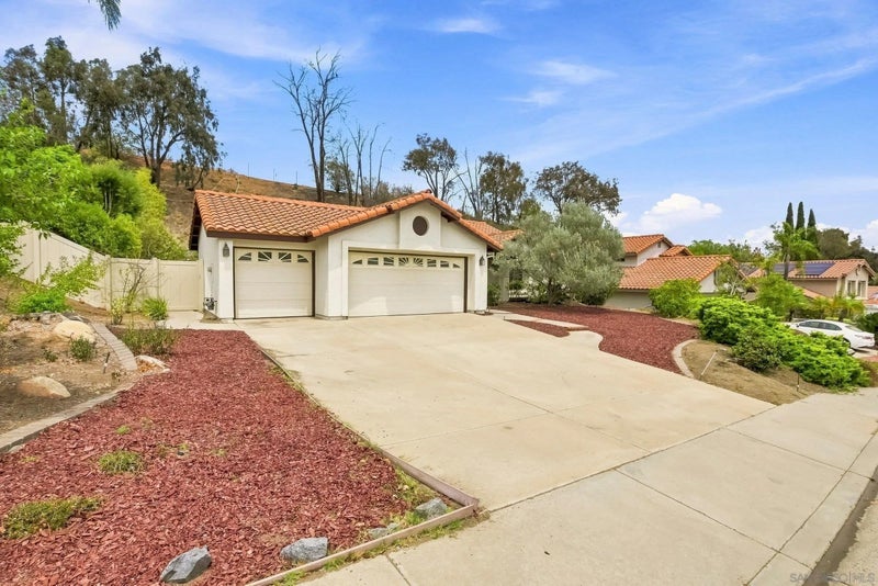 11782 Calle Albara