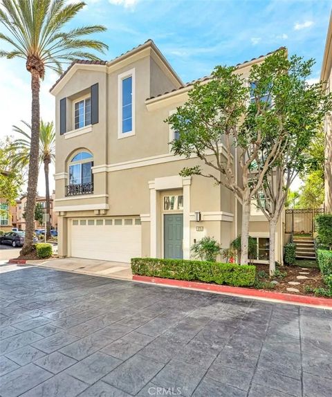 Photo of 273 Montana Del Lago Dr, Rancho Santa Margarita, CA 92688 (MLS # OC26042116)