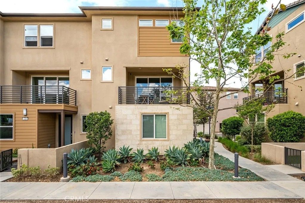 Photo of 218 Keeper, Irvine, CA 92618 (MLS # OC26066997)