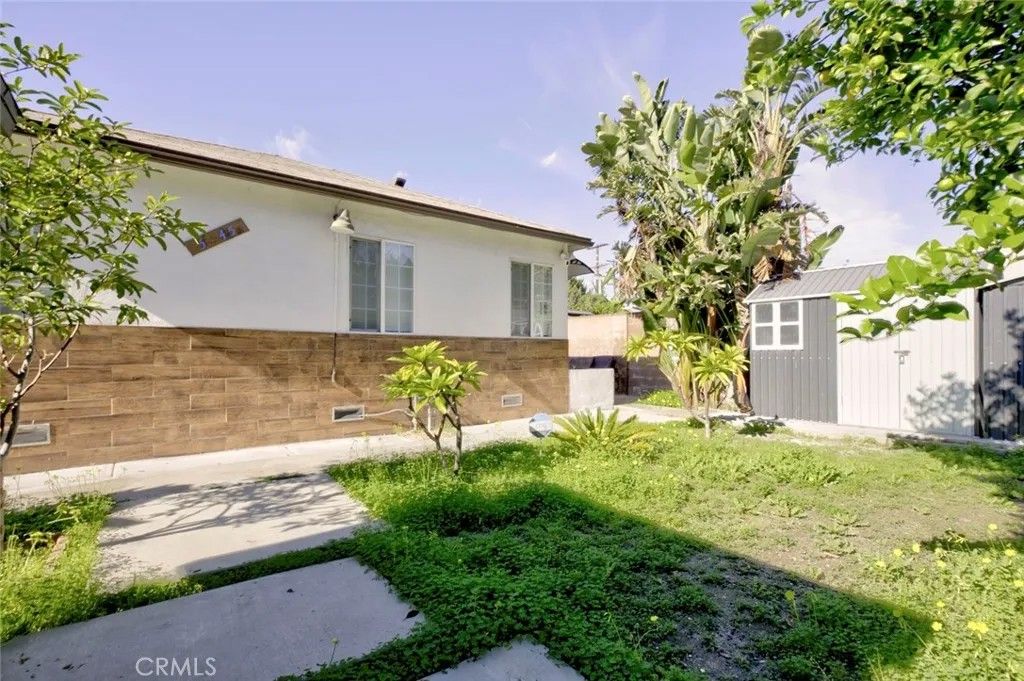 Photo of 5945 Willowcrest, North Hollywood, CA 91601 (MLS # GD26006096)