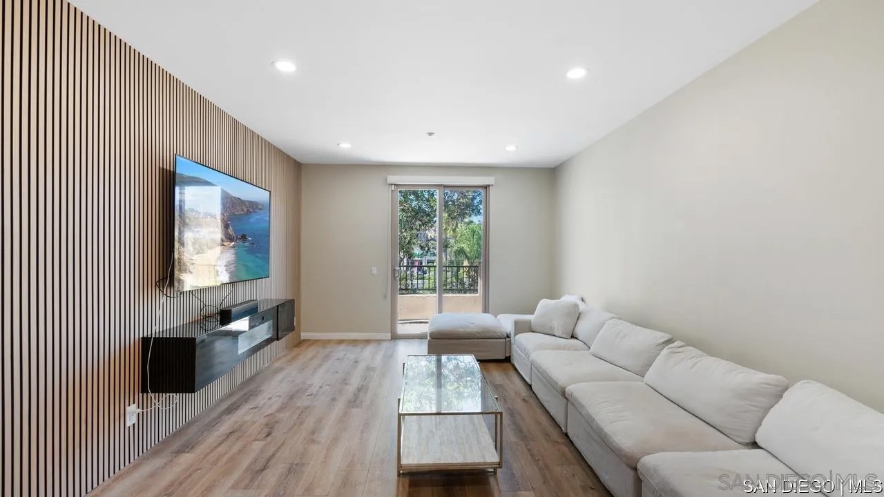 8301 Rio San Diego DR 7