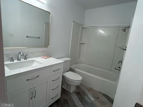 Tiny photo for 650 The Village #106, Redondo Beach, CA 90277 (MLS # IN25247090)