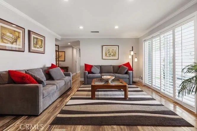 2919 E Landen