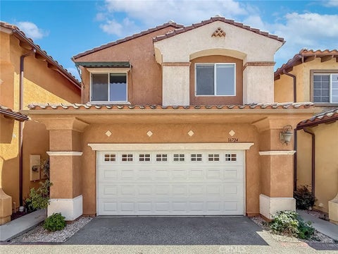 Photo of 16724 Tim Ln, Lake Balboa, CA 91406 (MLS # SR26156449)