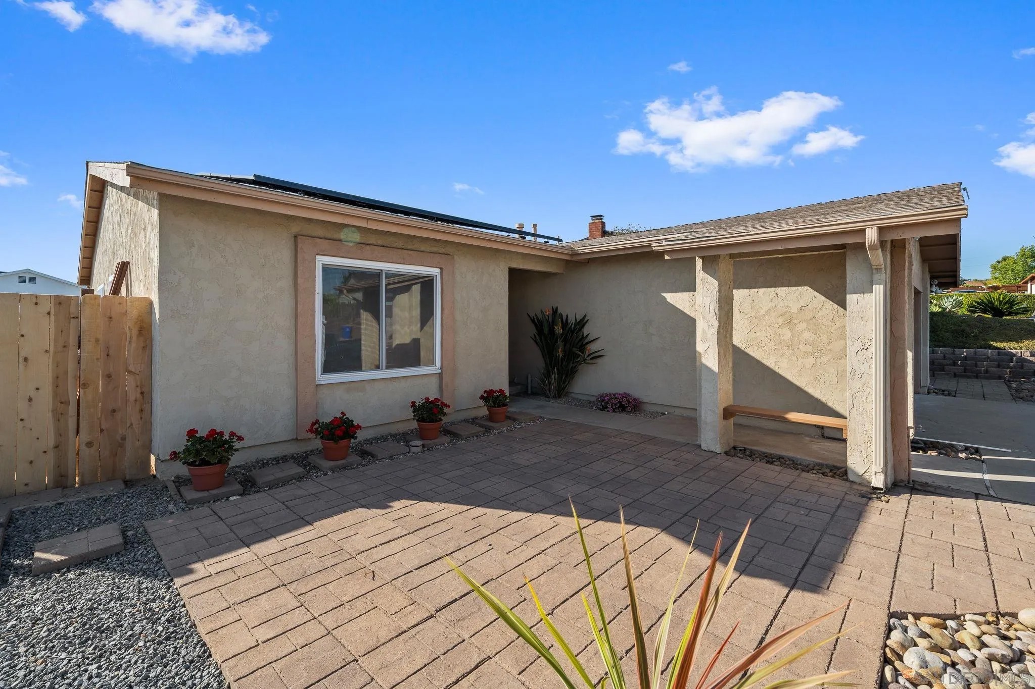 12980 Calle de las Rosas