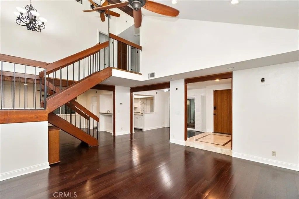 Photo of 1908 Speyer Ln, Redondo Beach, CA 90278 (MLS # SB25278042)