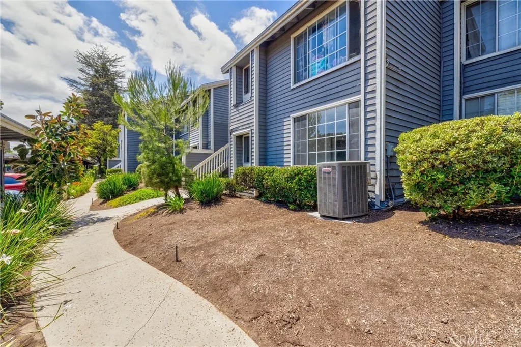 25269 Pine Creek Lane