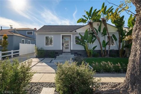 Photo of 3509 Volk Ave, Long Beach, CA 90808 (MLS # SB26044702)