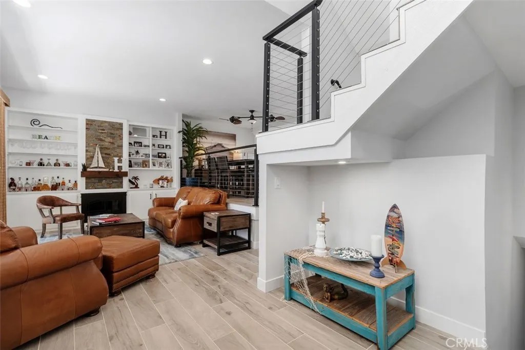 12 Aries Court