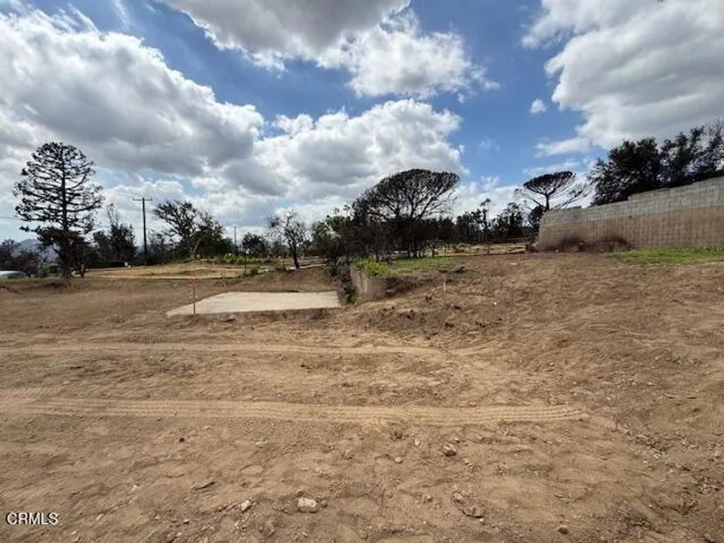 Photo of 563 E Las Flores, Altadena, CA 91001 (MLS # P1-25213)