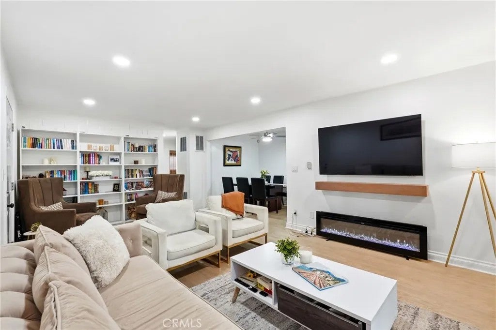 6904 Radford 5