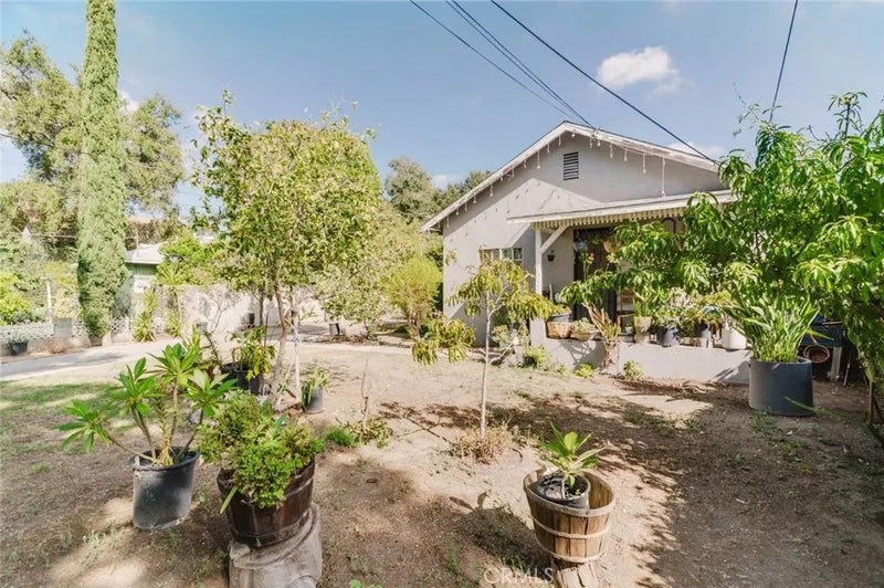 237 Del Monte Street