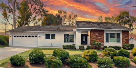 Photo of 23561 Via Ventura, Mission Viejo, CA 92692 (MLS # OC26044340)