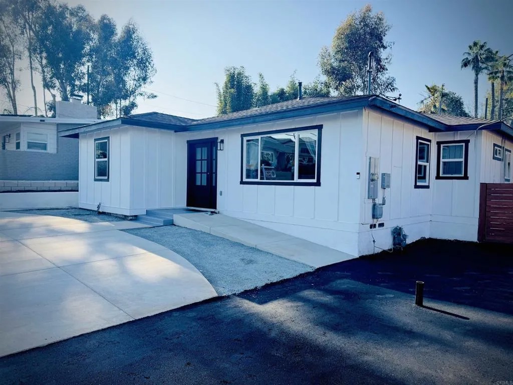 7118 Stanford Avenue