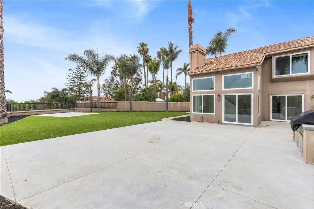 Photo of 14 Genoa, Laguna Niguel, CA 92677 (MLS # OC26094977)