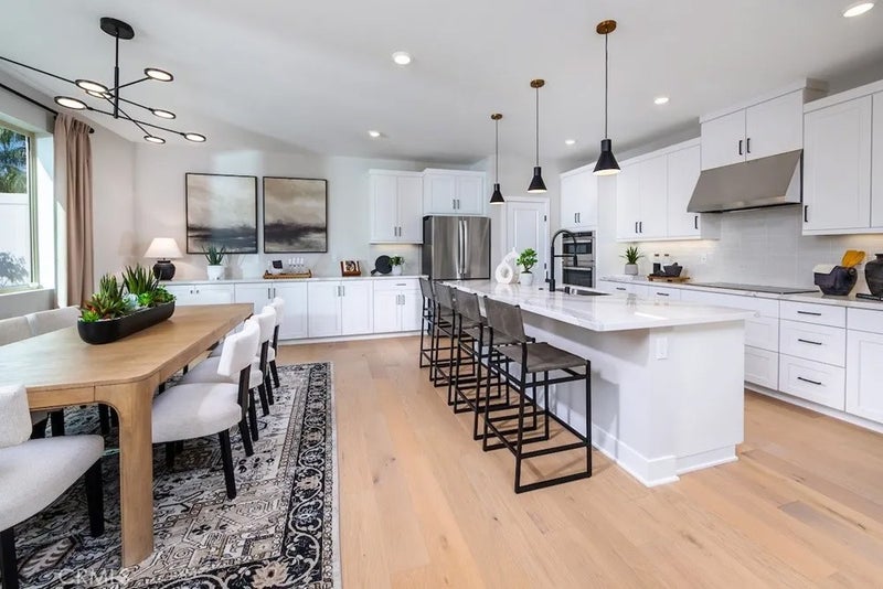 462 Citrus Oak Road