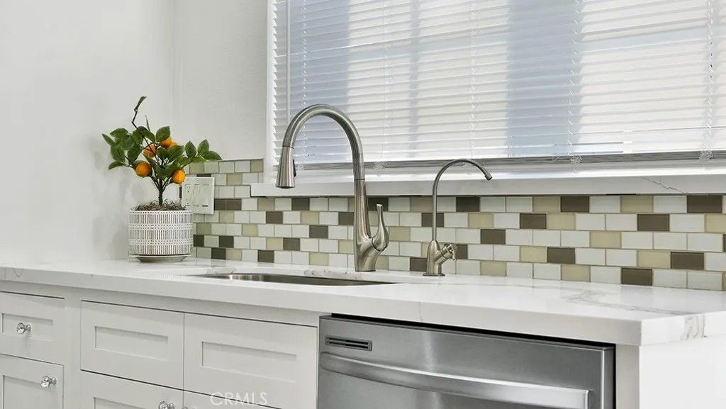 Photo of 239 Streamwood, Irvine, CA 92620 (MLS # OC26008875)