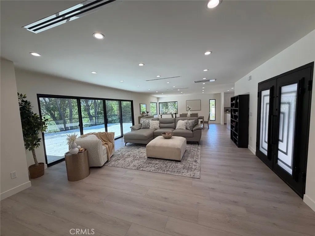 5843 Nevada