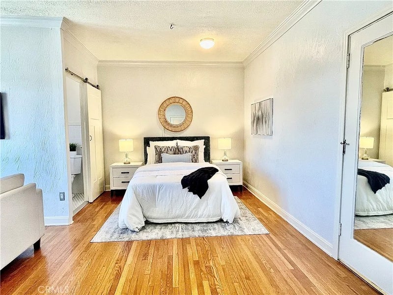 1030 E Ocean 703