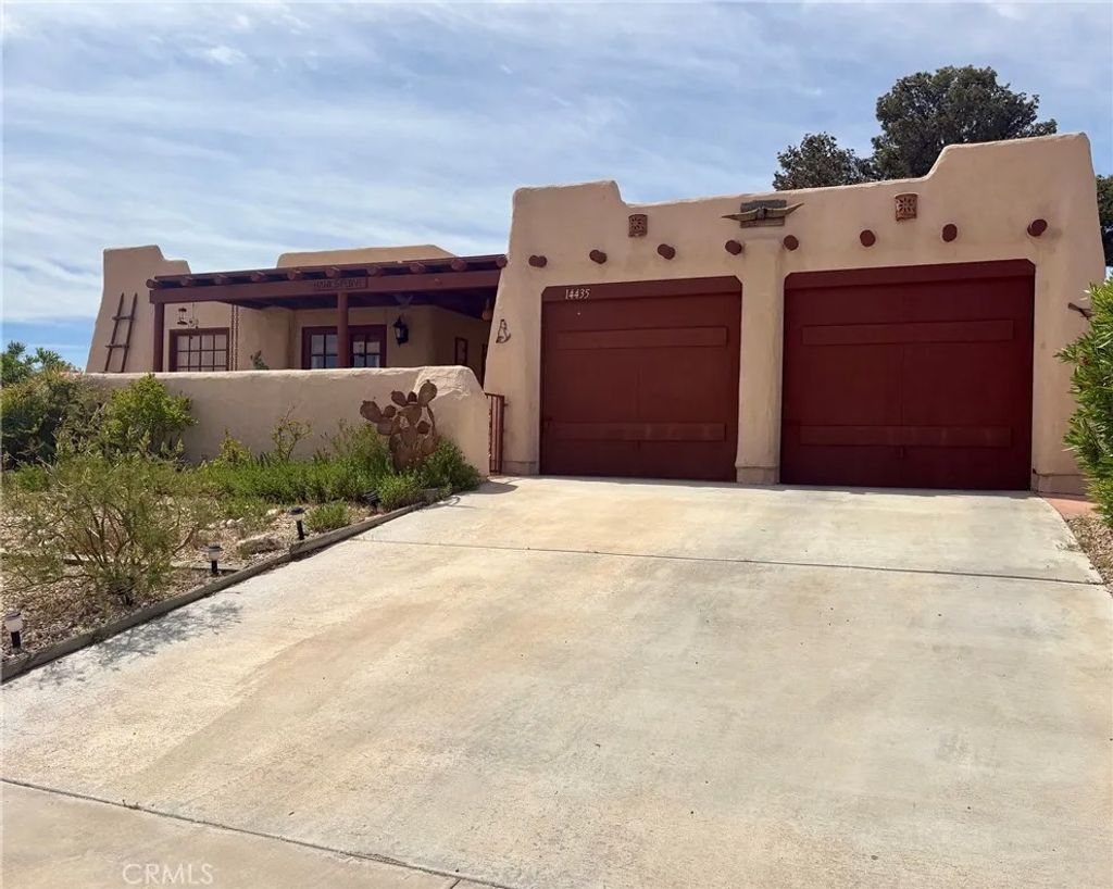 Photo of 14435 Schooner Dr, Helendale, CA 92342 (MLS # HD26070574)