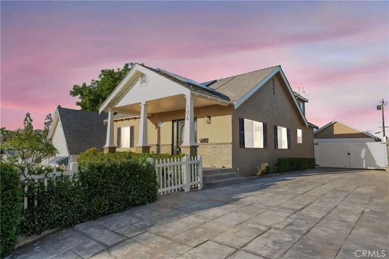 106 S Redwood Avenue