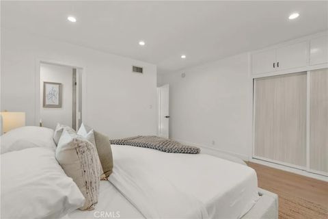 Tiny photo for 7018 Aldea Avenue, Lake Balboa, CA 91406 (MLS # SR25249293)