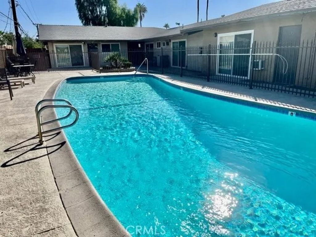 Photo of 685 E Vista Chino #7, Palm Springs, CA 92262 (MLS # NP25266477)