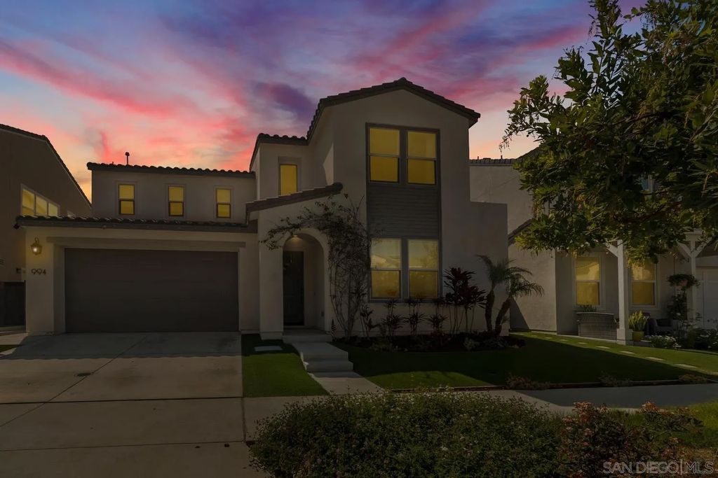 Photo of 994 Camino Cantera, Chula Vista, CA 91913 (MLS # 260007019)