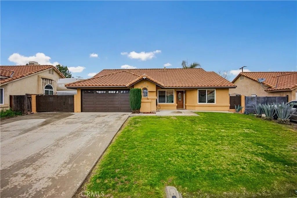 Photo of 252 Noga Avenue, San Jacinto, CA 92582 (MLS # OC26036451)