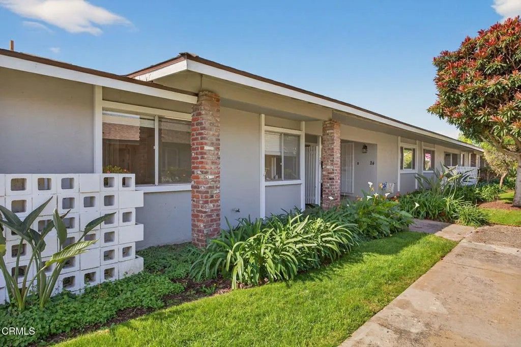 Photo of 20 W Fiesta Green, Port Hueneme, CA 93041 (MLS # V1-35583)